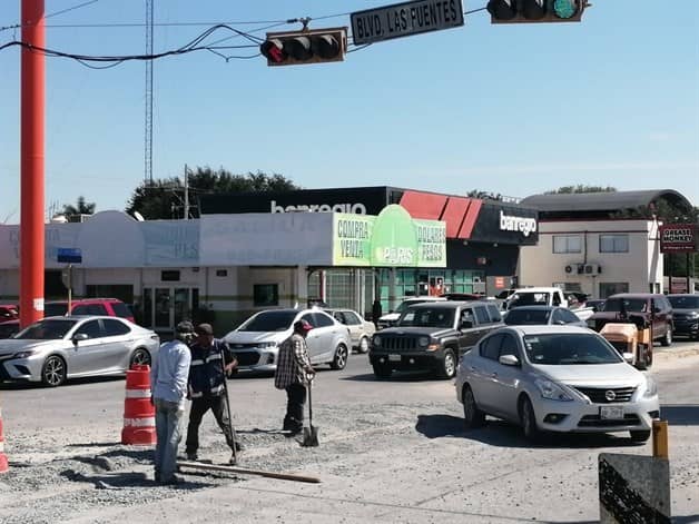 Caos vial por obra en Las Fuentes