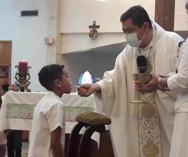 Vuelven a templos los sacramentos Vuelven a templos los sacramentos