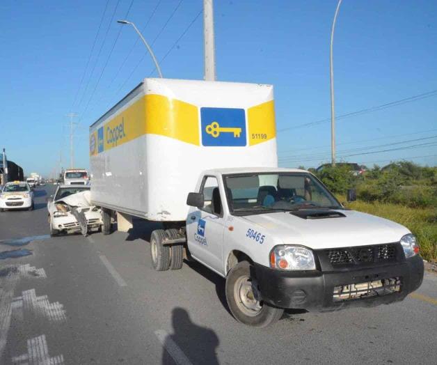 Chocan por alcance camioneta de Coppel Chocan por alcance camioneta de Coppel