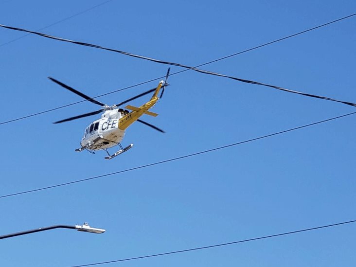 Revisión aérea a líneas eléctricas Revisión aérea a líneas eléctricas