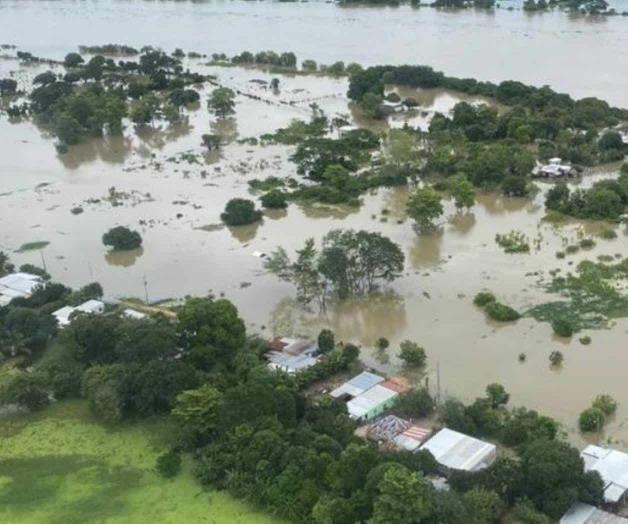Damnificados por inundaciones exigen que apoyos del gobierno no sean selectivos