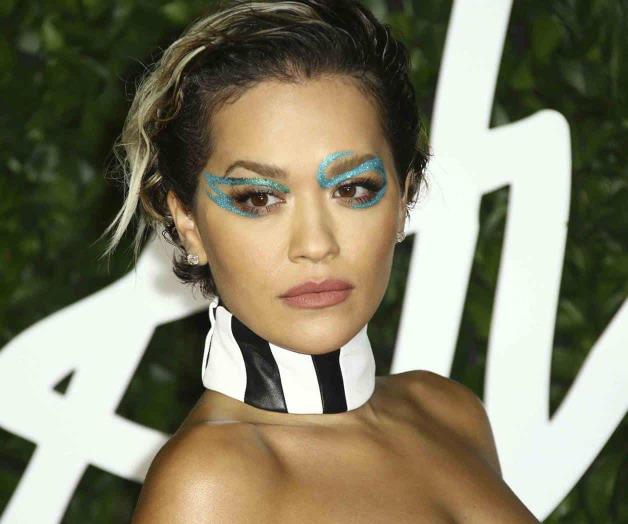 Se disculpa por celebración