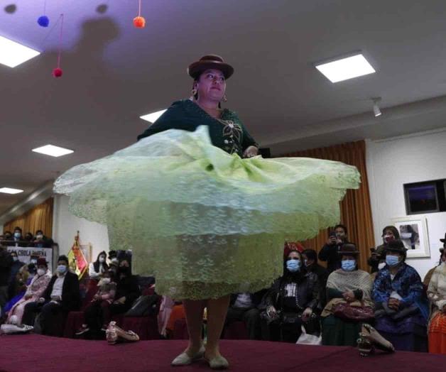 Bolivia: Cholitas vuelven a las pasarelas tras restricciones