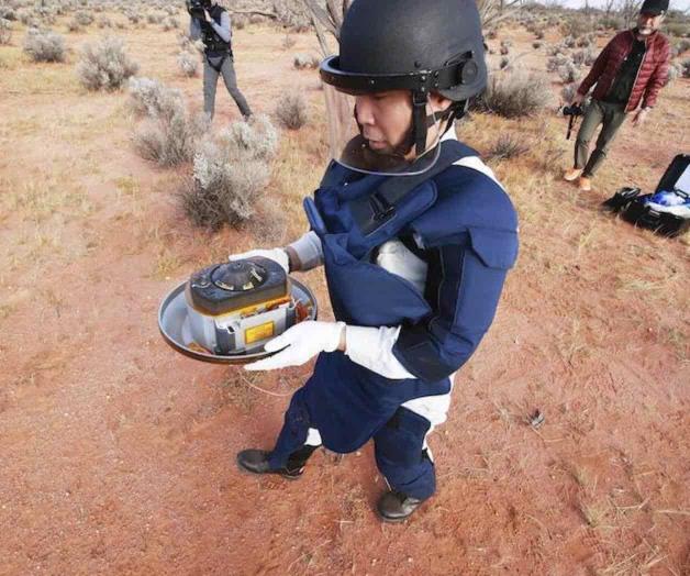 Regresa a Tierra cápsula japonesa