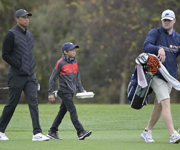 Tiger Woods y su hijo Charlie, juntos