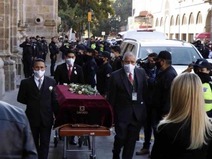 Rinden homenaje a Aristóteles en Palacio de Gobierno Rinden homenaje a Aristóteles en Palacio de Gobierno