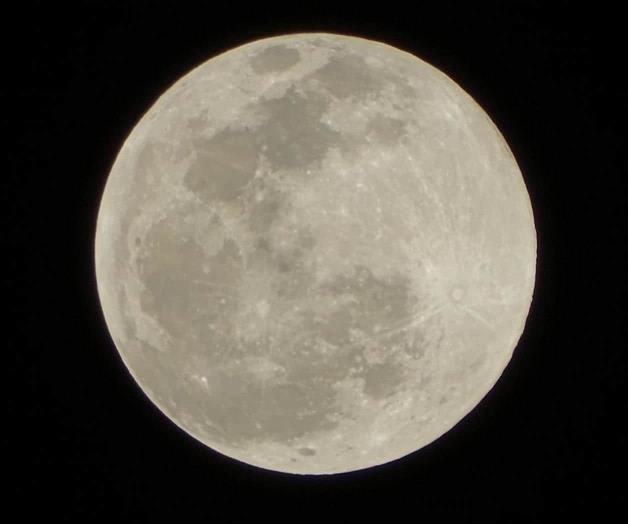 Asombró ‘luna de hielo’ a familias riobravenses