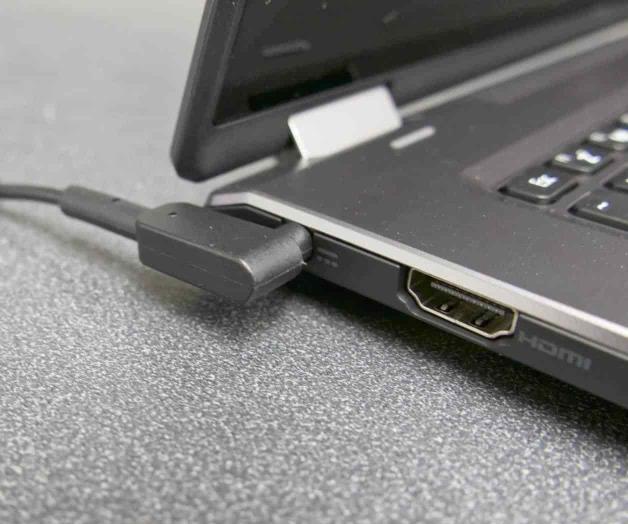 Qué pasa si uso mi laptop mientras se carga