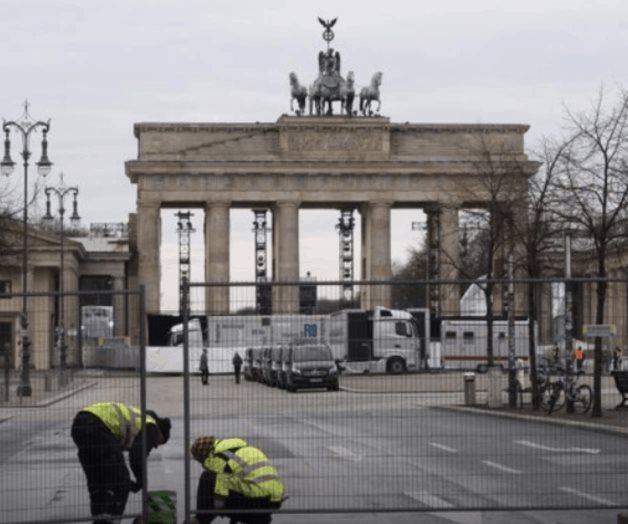 Alemania prohíbe reuniones masivas y fuegos artificiales