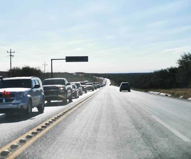 Saturan Paisanos las carreteras federales Saturan Paisanos las carreteras federales