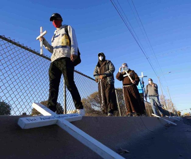 Denuncian abusos contra migrantes en el programa Remain in Mexico Denuncian abusos contra migrantes en el programa Remain in Mexico