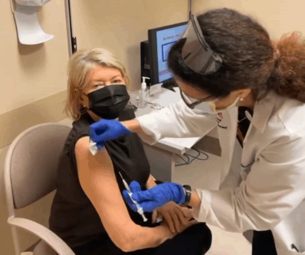 Recibe dosis contra Covid-19 Recibe dosis contra Covid-19