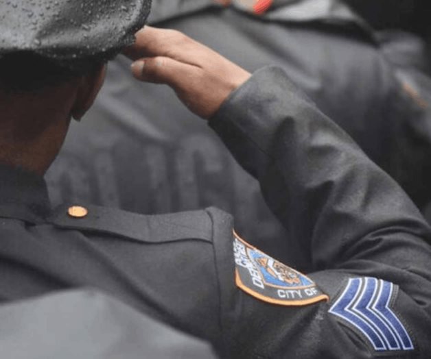 Reportan deceso de 48 oficiales de policía