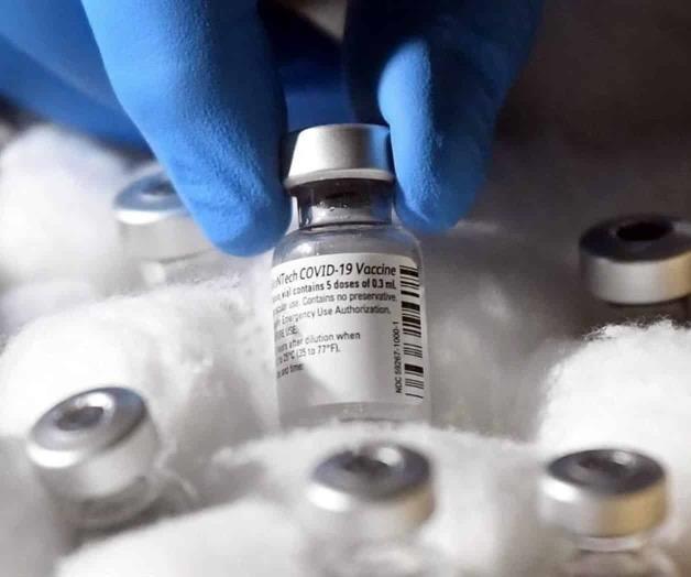 Chocan diputados por vacunación en CDMX Chocan diputados por vacunación en CDMX