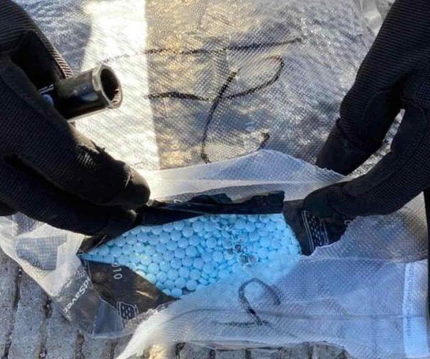 Caen dos con 23 mil pastillas de fentanilo