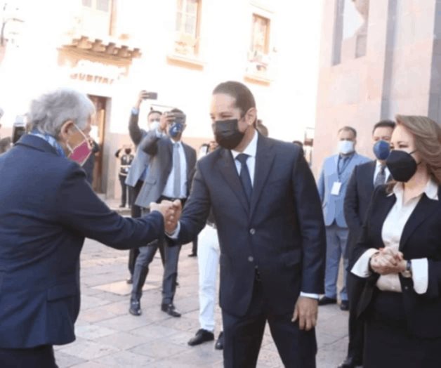 Gobernador de Querétaro llama a un acuerdo nacional para enfrentar juntos el Covid-19