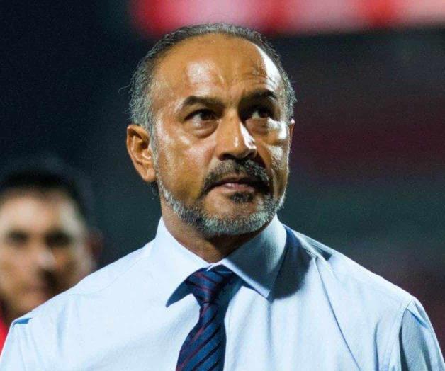 Arbitraje perjudica a Raúl Gutiérrez en su debut como DT en Honduras Arbitraje perjudica a Raúl Gutiérrez en su debut como DT en Honduras