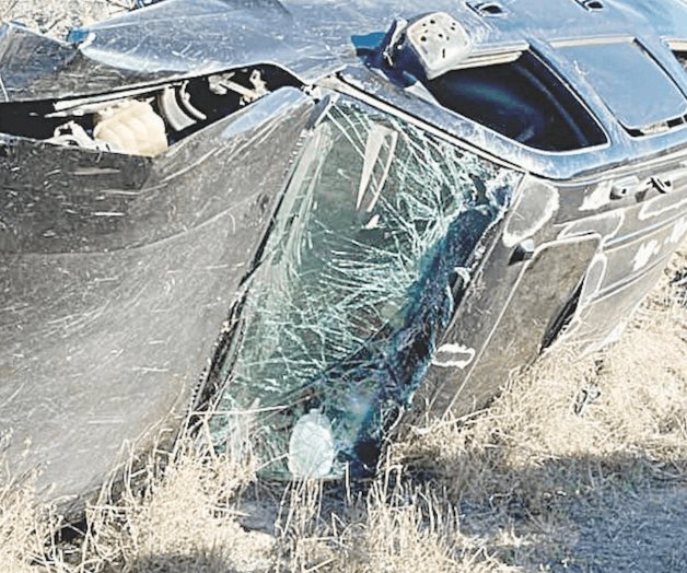 Persecución y volcadura deja 15 ilegales heridos Persecución y volcadura deja 15 ilegales heridos