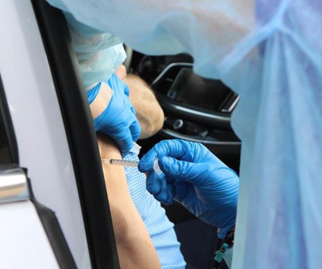 Aplican en Mission la segunda dosis antiCovid