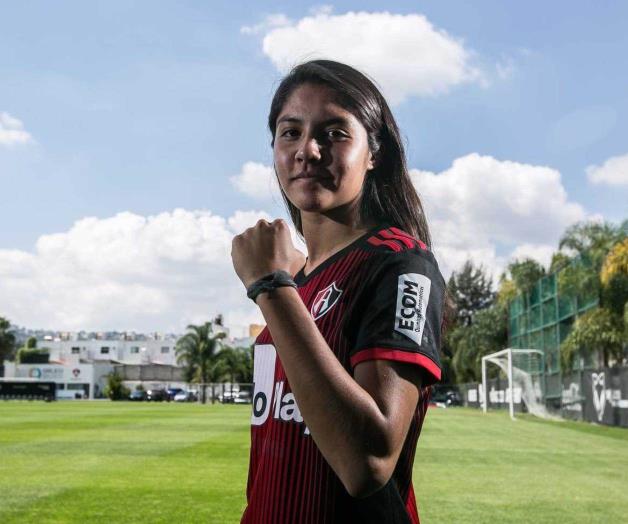 Cumple Ana Gaby Paz 100 partidos