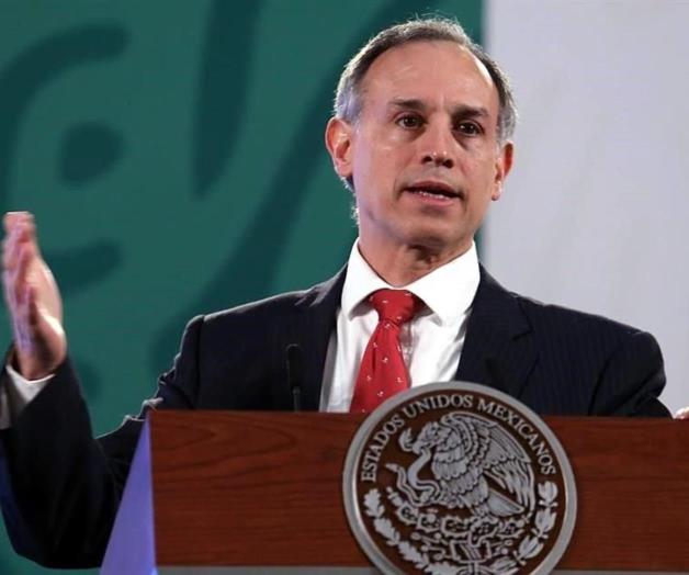 Hospitalizan a Gatell ante posible complicación por Covid