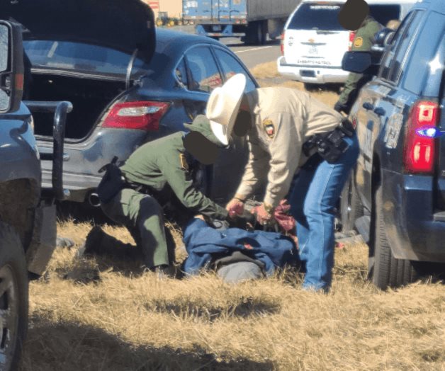 Detienen a 44 indocumentados Detienen a 44 indocumentados