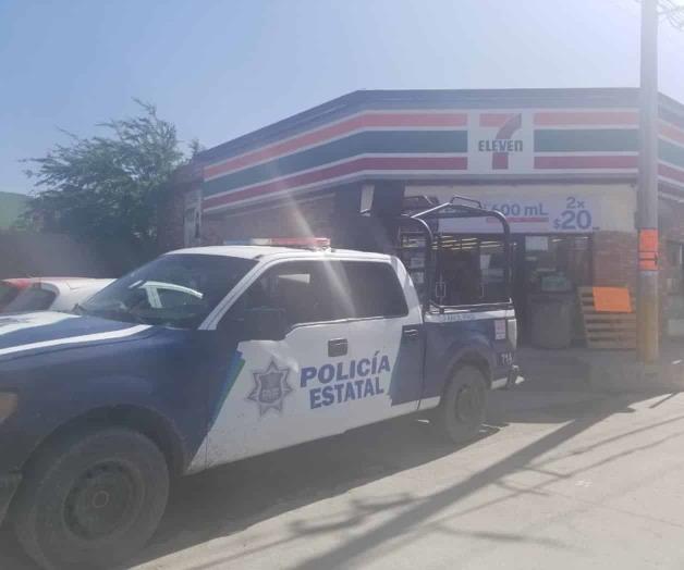 Falso cliente asalta Falso cliente asalta