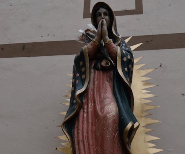 Sin reparar vandalismo en la Virgen