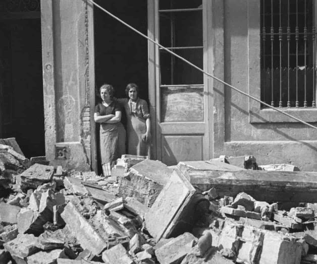 Cientos de fotos de la Guerra Civil despiertan en Barcelona