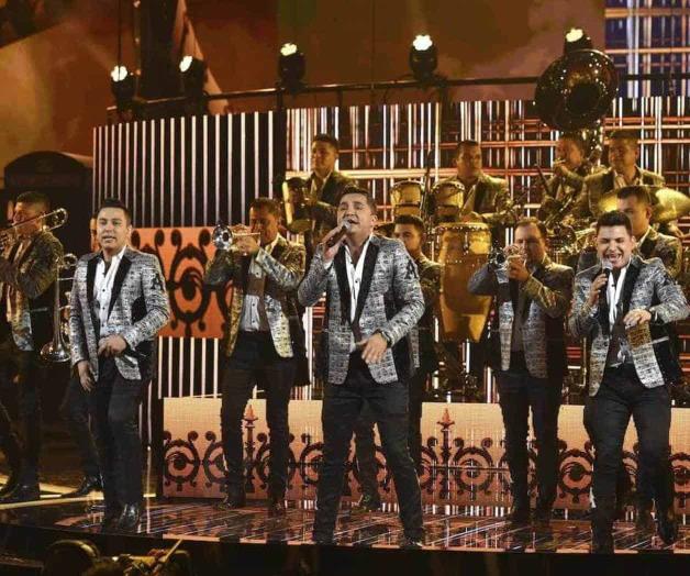 Dedican tema a los jóvenes