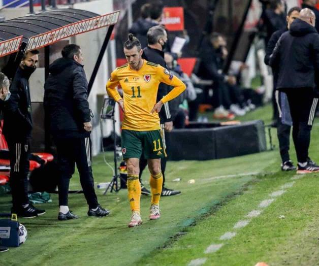 Tropieza Gales en inicio de eliminatorias