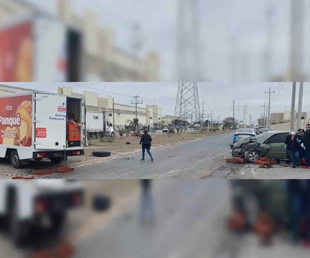 Camión Bimbo vs Malibu