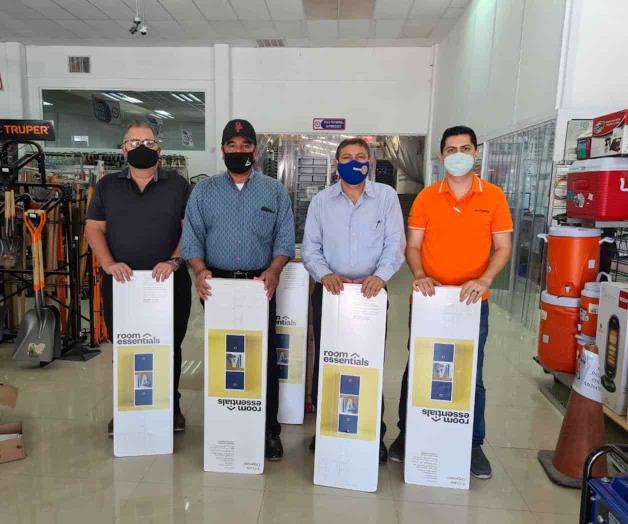Reparten organizadores a la población