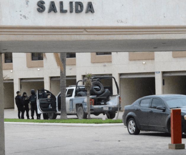 Se suicida en motel