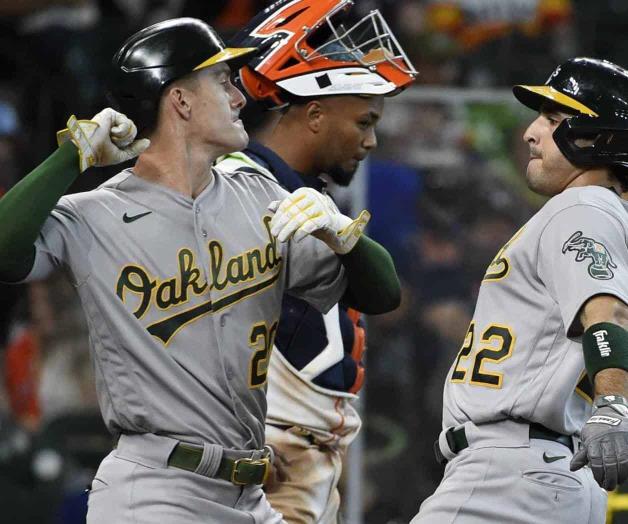 Con jonrón de Laureano, Atléticos vencen a Astros