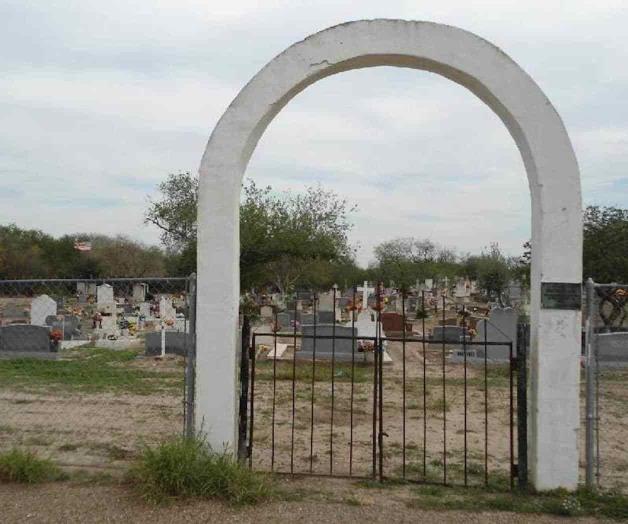 Dos casos de robo de equinos persogados y maneados en la villa de Reynosa, 1777