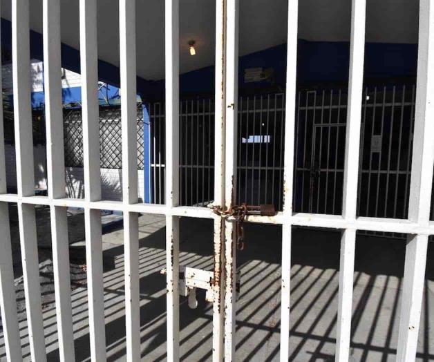 Vigilan padres escuelas; evitan oleada de robos Vigilan padres escuelas; evitan oleada de robos