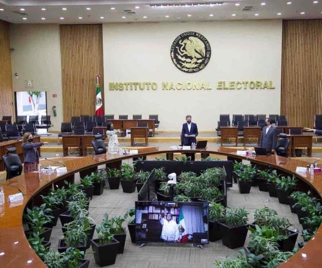 Plantean dejar sin candidatura a Salgado y Morón