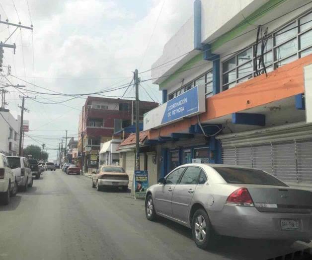 Fiera disputa por estacionamiento