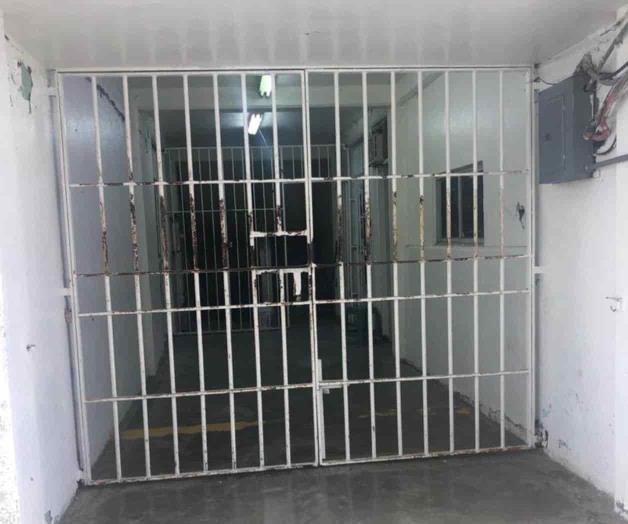 Maestra ya no soporta a ‘ex’ y pide arrestarlo Maestra ya no soporta a ‘ex’ y pide arrestarlo