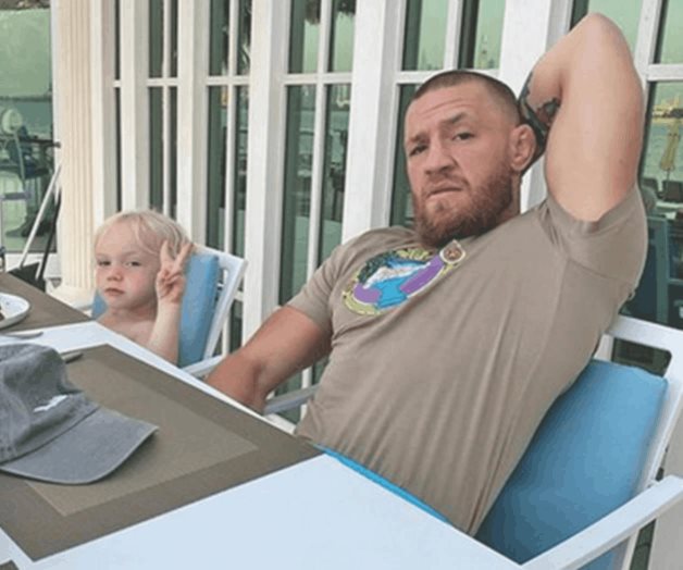 Aconseja McGregor a su hijo