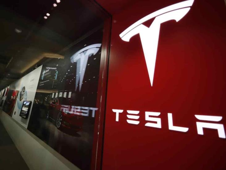 Indagan accidente mortal en un Tesla Indagan accidente mortal en un Tesla