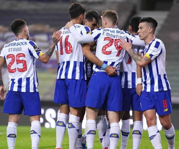 Gana Porto; se lesiona ‘Tecatito’