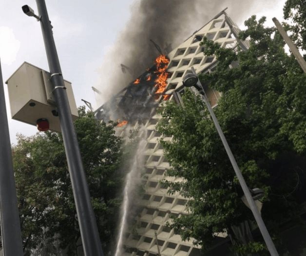 Arde edificio en la CDMX Arde edificio en la CDMX