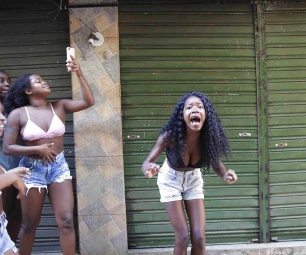 Letal balacera policial en Río provoca denuncias de abusos