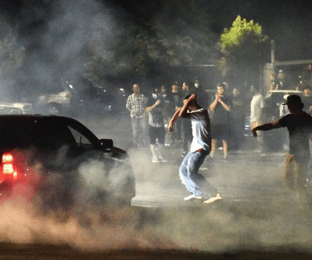 Se popularizan carreras ilegales de autos en LOS EU Se popularizan carreras ilegales de autos en LOS EU