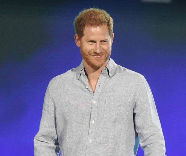 El príncipe Enrique pensó en dejar la realeza de veinteañero