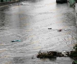 Se inundan accesos a colonias de Reynosa