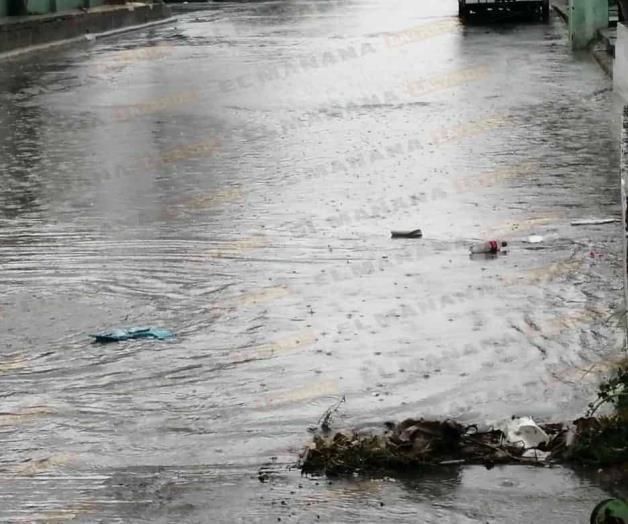 Se inundan accesos a colonias de Reynosa