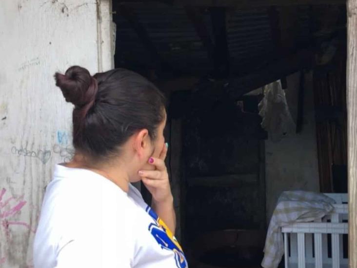 Pide familia ayuda; su techo está a punto de caer Pide familia ayuda; su techo está a punto de caer